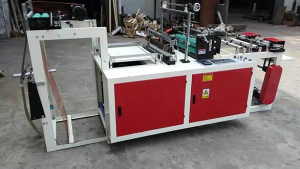 伺服垃圾袋制袋機